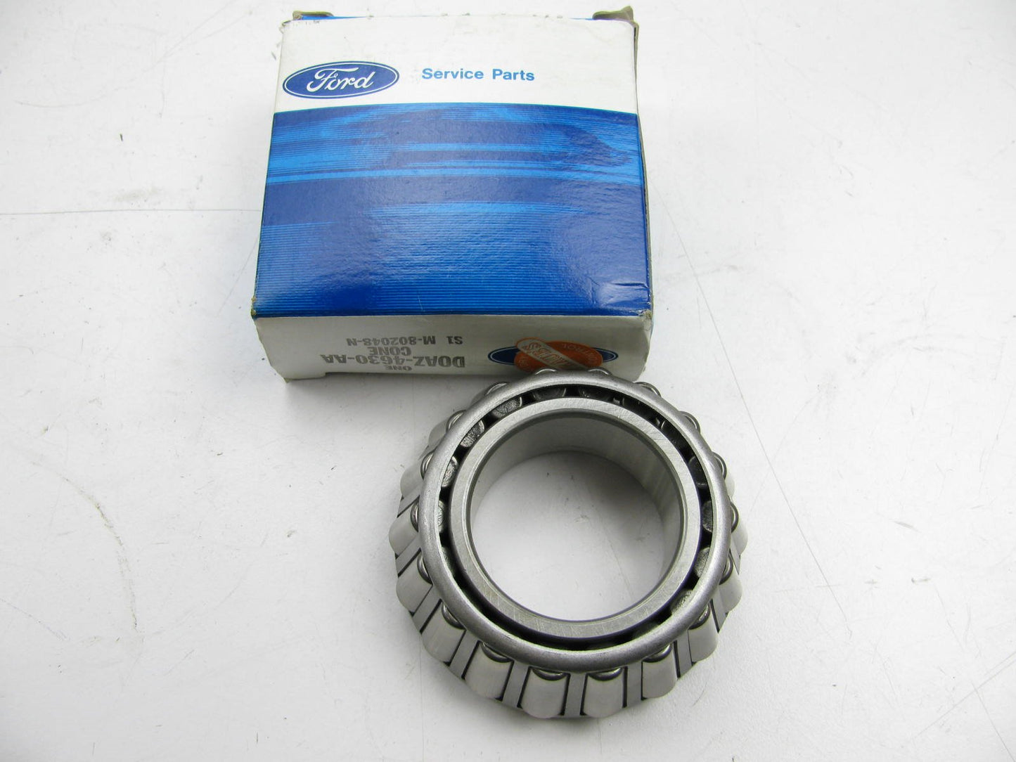 NEW GENUINE OEM Ford D0AZ-4630-AA REAR Differential Pinion Bearing