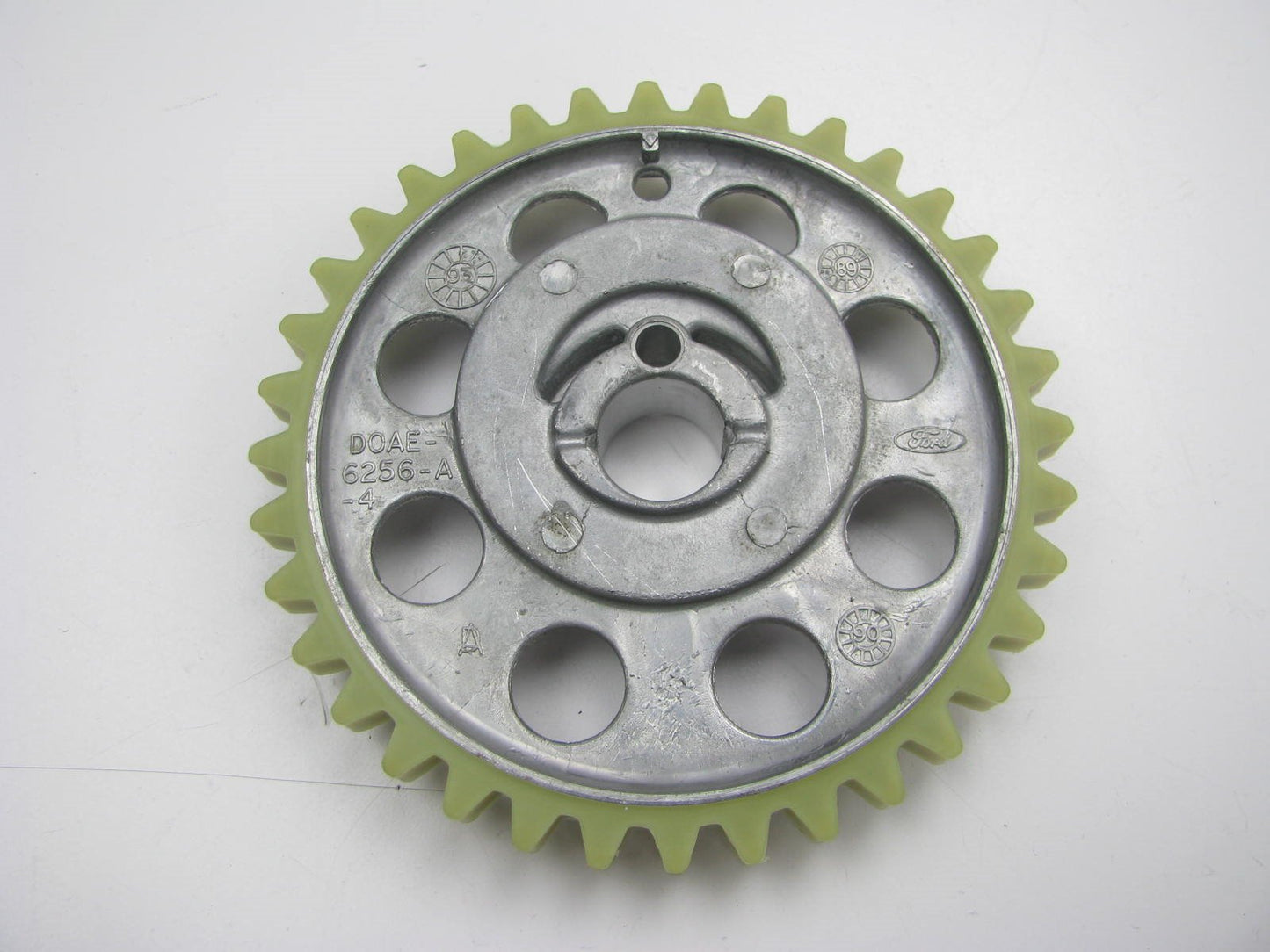 New GENUINE OEM FORD Front Engine Timing Camshaft Sprocket 36 Teeth D0AZ-6256-A