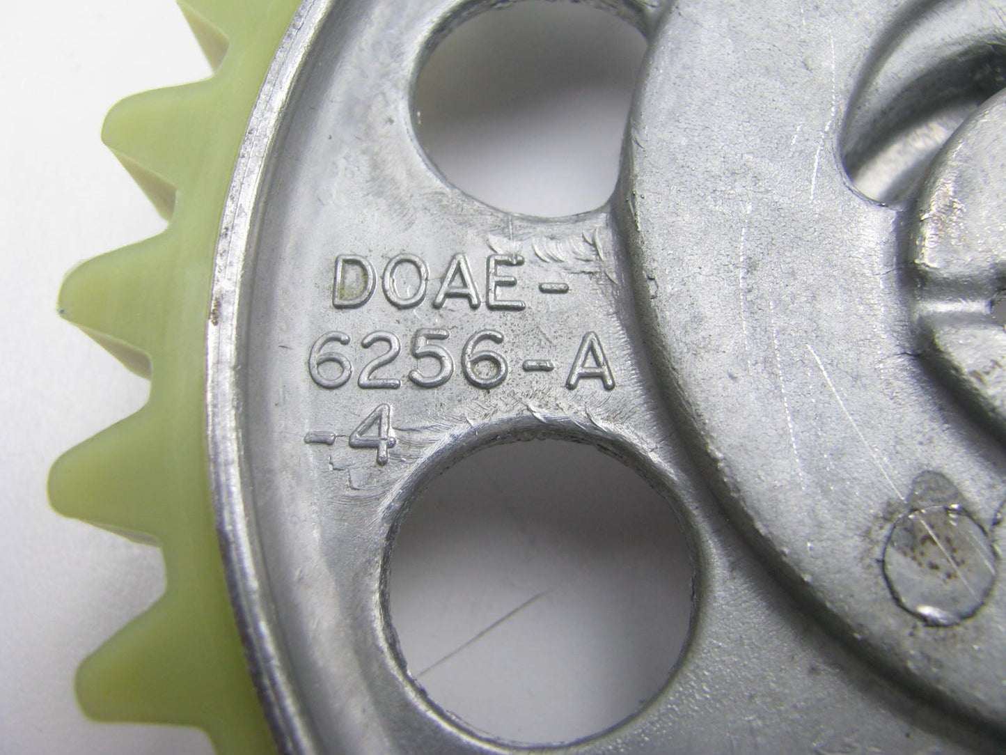 New GENUINE OEM FORD Front Engine Timing Camshaft Sprocket 36 Teeth D0AZ-6256-A