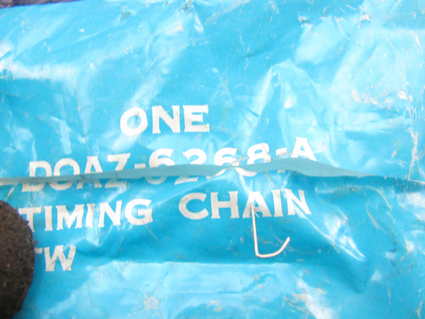 New Old Stock - Genuine OEM Ford D0AZ-6268-A Engine Timing Chain