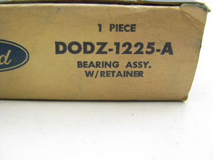 NEW - OEM Ford D0DZ-1225-A Rear Wheel Bearing Assembly