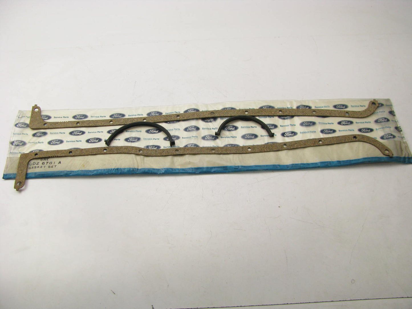 NEW - OEM Ford D0DZ-6781-A Engine Oil Pan Gasket Set 1965-1975 170 200