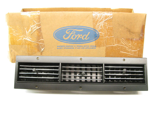NEW - OEM Ford D0HZ-19893-A HVAC Center Register Vent 1970-1986 L-Series 800/900