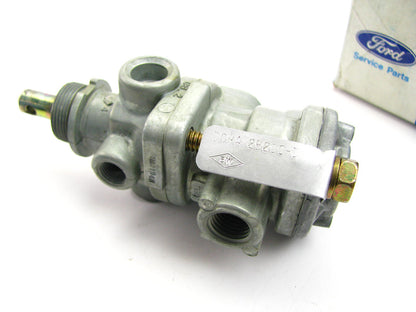 NOS - OEM Ford D0HZ-2951-B Tractor Brake Air Protector Valve Assembly