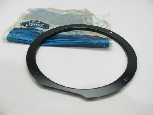 Ford D0HZ-7262-B Manual Transmission Lever Housing Boot Retainer 70-90 L-Series