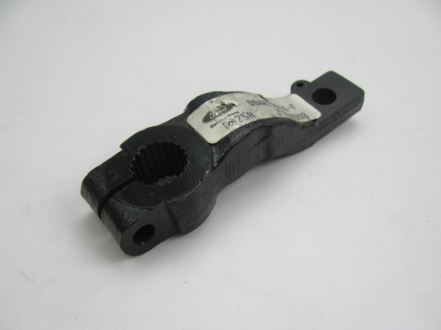 NEW - OEM Ford D0HZ-7511-F Clutch Release Shaft 1970-1980 L-LT-LTS800/900