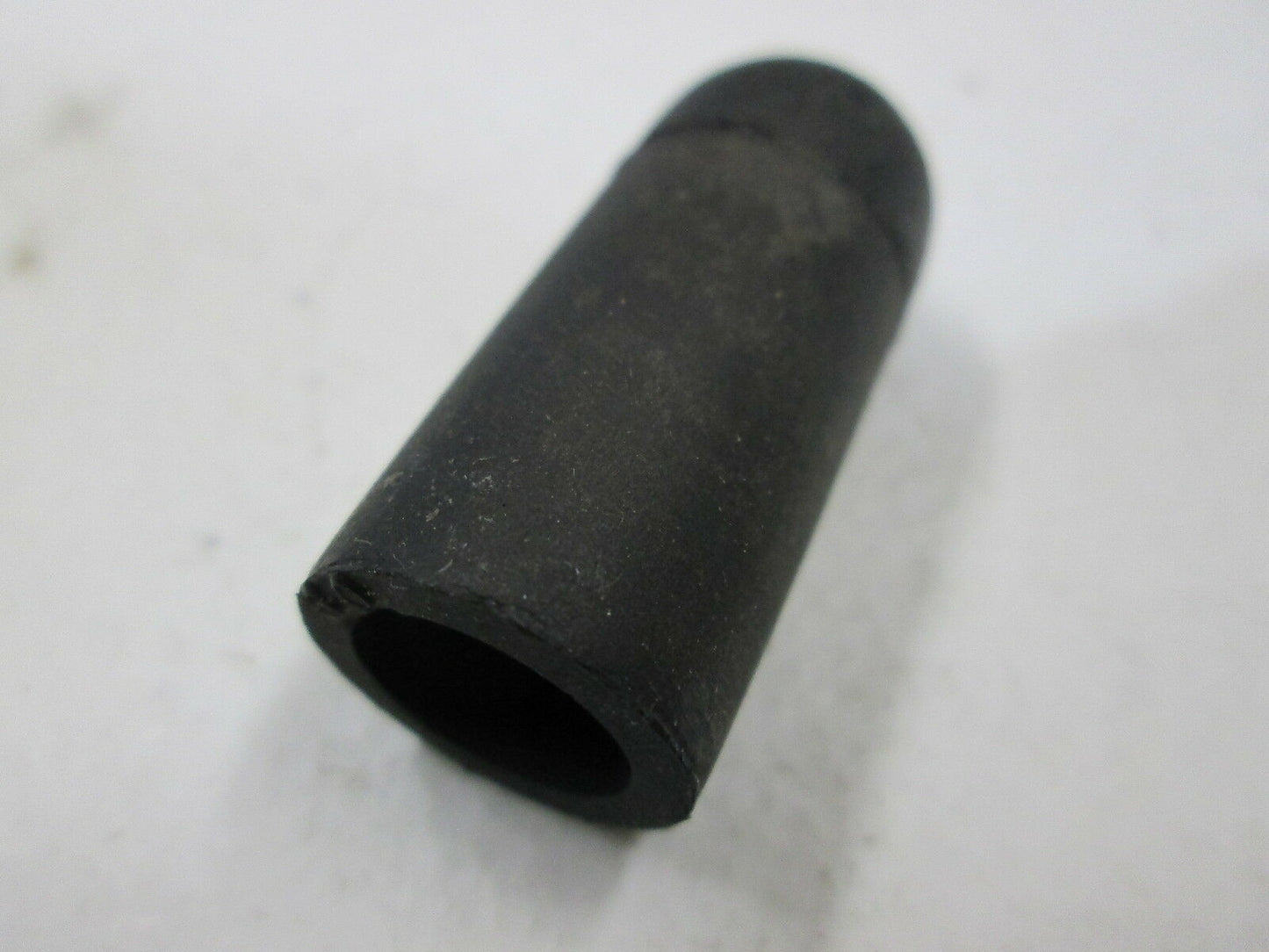 NEW - OEM Ford D0SZ-9C492-B Vacuum Outlet Manifold Cap 1970-1971 Thunderbird
