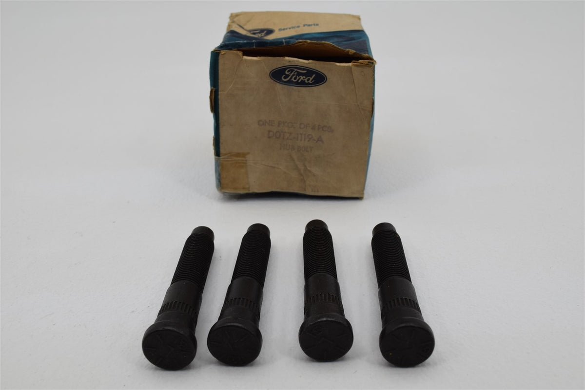 (4) NEW - OEM Ford D0TZ-1119-A Rear Wheel Lug Studs
