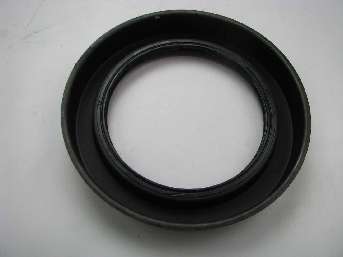 NEW - OEM Ford D0TZ-1175-E Wheel Seal - Rear Inner