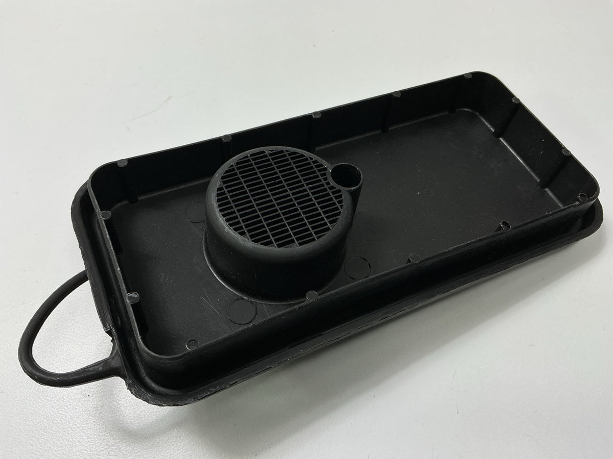 NOS - OEM Ford D1SZ-17632-A Windshield Washer Reservoir Lid Cap