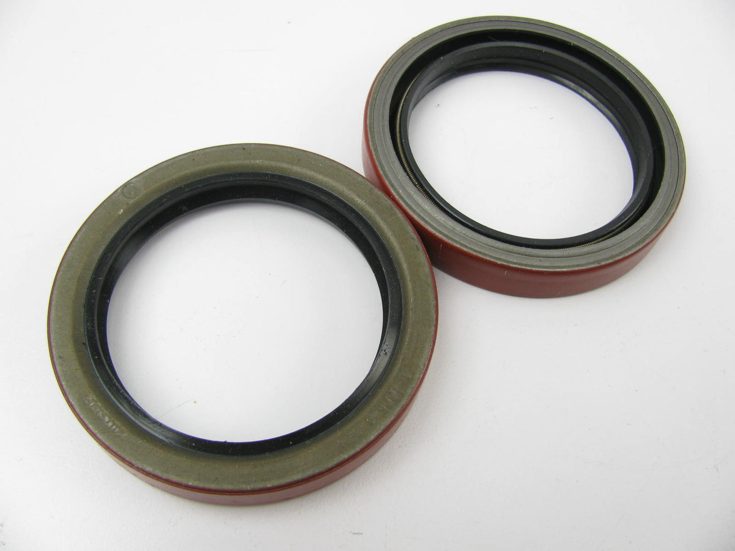 (2) NEW - OEM Ford D1TZ-7B215-D Manual Transmission Output Shaft Seal