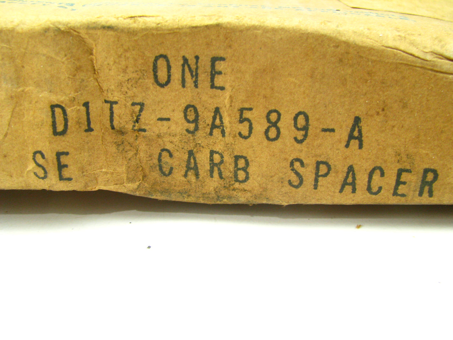 NEW - OEM Ford D1TZ-9A589-A Carburetor Spacer 1971-72 F150 F250 F350 360 390-V8