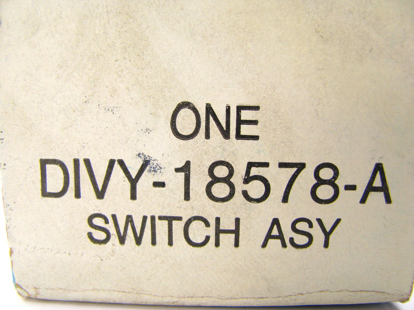 NOS - OEM Ford D1VY-18578-A Heated Back Window Switch 1971-1977 Continental