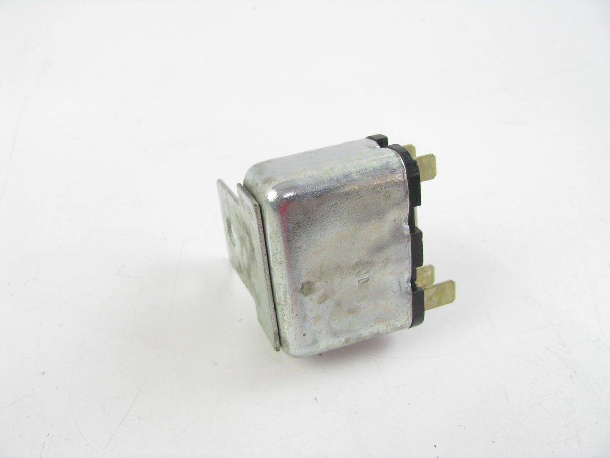 NEW - OEM Ford D2HZ-19D686-A A/C Motor Warning Lamp Relay 1972 L-Series