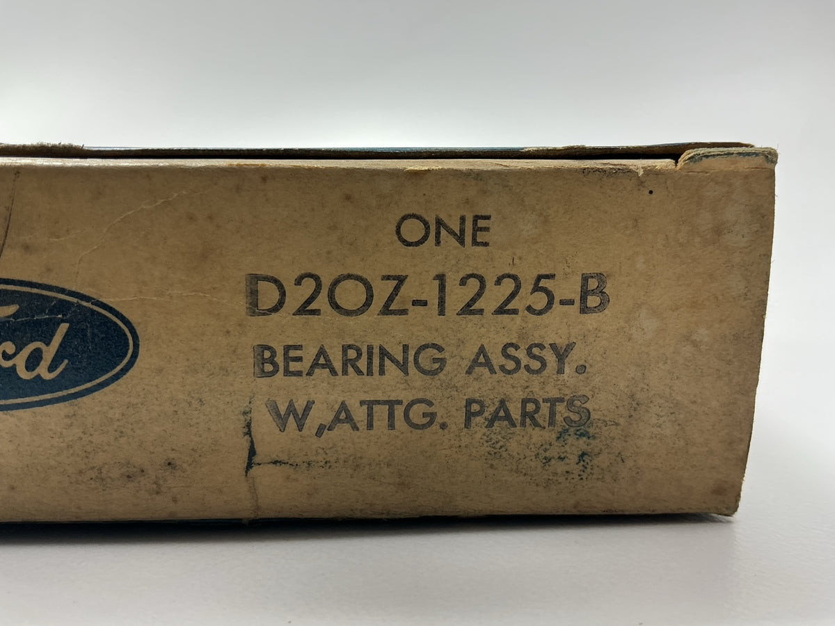 NOS - OEM Ford D2OZ-1225-B Rear Wheel Bearing & Lock Ring