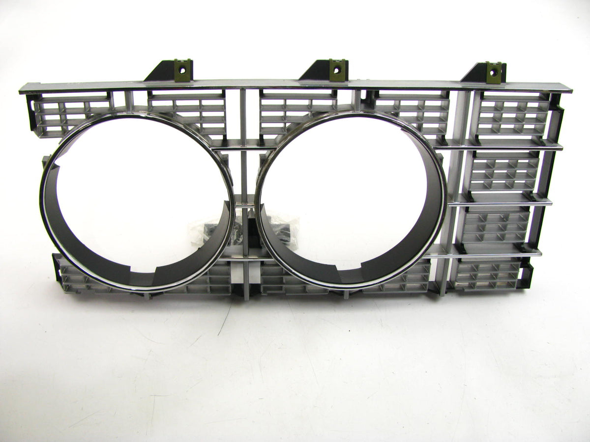 NOS - OEM Ford D3AZ-13064 Headlight Headlamp Bezel Door Set 1973 LTD