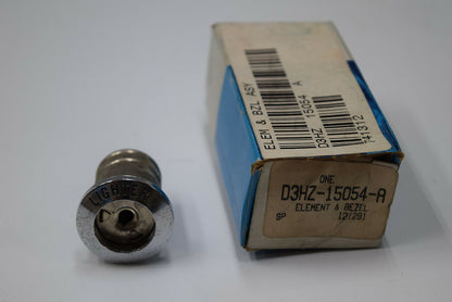 NEW - OEM Ford D3HZ-15054-A Cigar Lighter Element & Bezel 1973-1990 L-Series