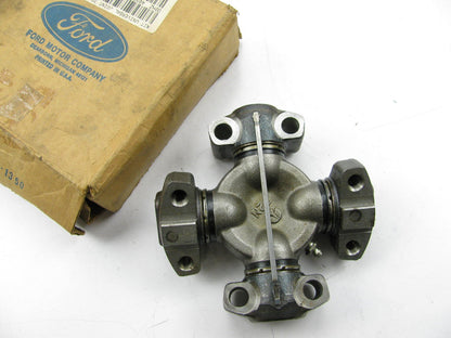 NEW GENUINE OEM Ford D3HZ-4635-B  Transmission To Axle Universal Joint U-joint