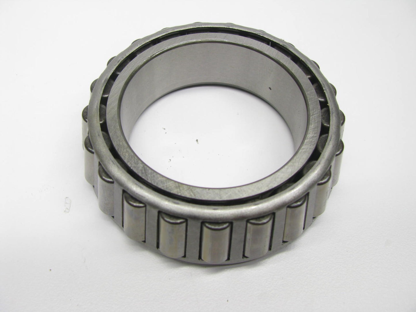 NEW GENUINE OEM Ford D3HZ-7127-B FRONT Differential Side Bearing