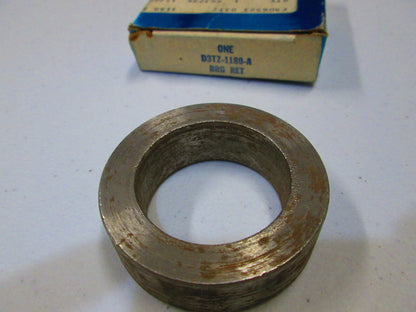 NEW - OEM Ford D3TZ-1180-A Wheel Bearing Retainer