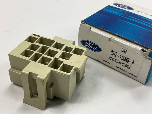 NEW - OEM Ford D3TZ-11A648-A Headlamp Switch Junction Block 1973 F500 B600