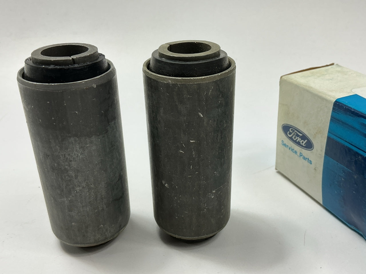 (2) NEW - OEM Ford D3TZ-5781-A Rear Leaf Spring Bushing 73-79 E100/150 F100/150