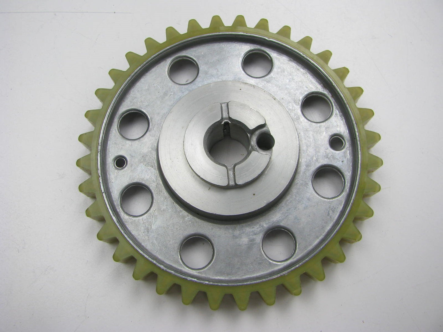 NEW - OEM Ford D3TZ-6256-A Engine Timing Camshaft Sprocket 1973-1976 360 390-V8