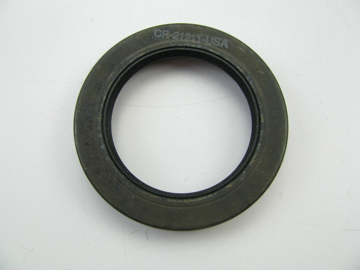 NEW - OEM Ford D3TZ-7B215-A Rear Output Shaft Seal For Transfer Case
