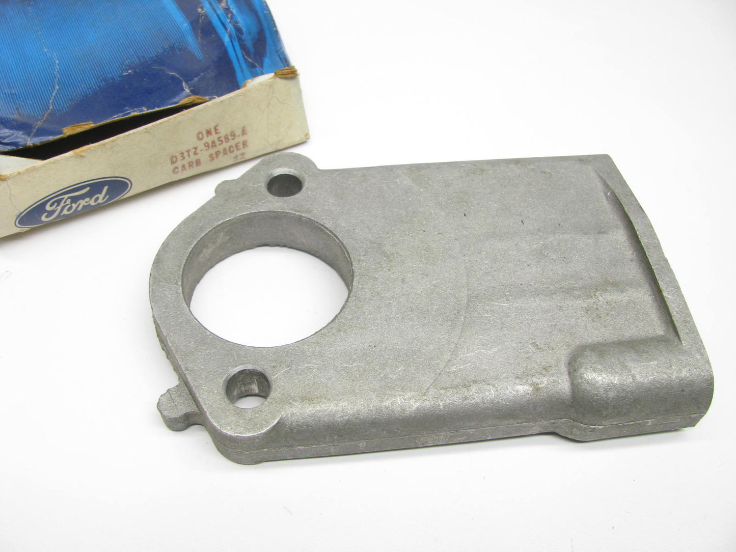 NEW - OEM Ford D3TZ-9A589-A Carburetor Spacer 1973-1974 E-100 E-200 E300 240-L6