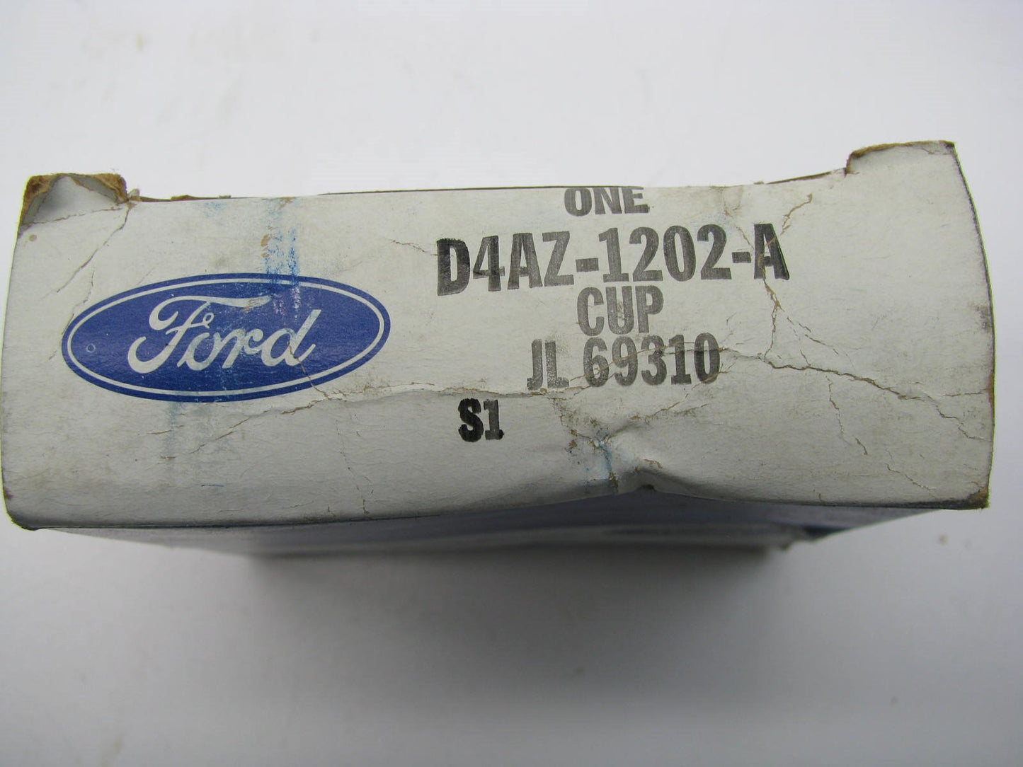 (2) GENUINE OEM Ford Wheel Bearing Race Cups D4AZ-1202-A