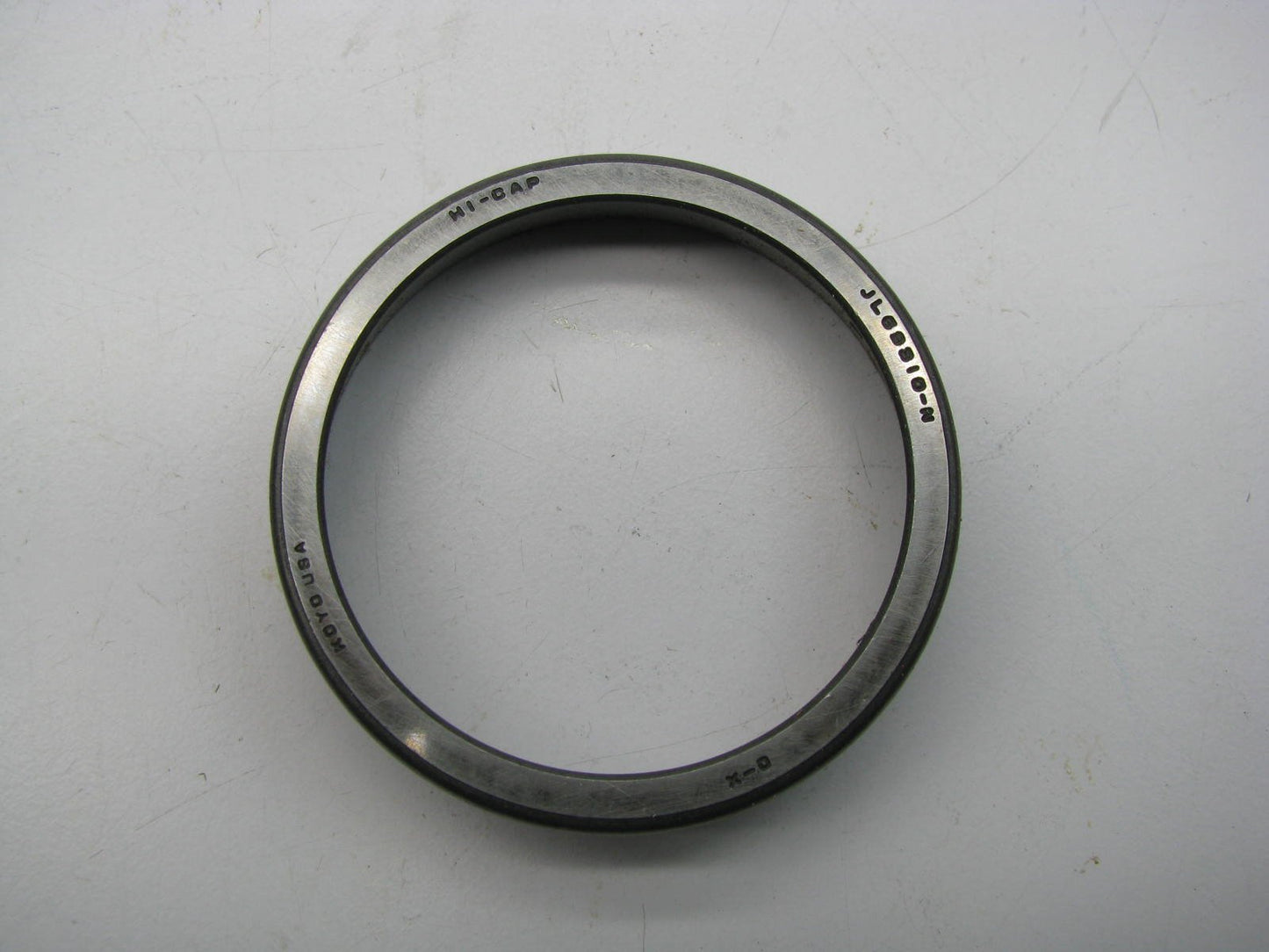 NEW GENUINE OEM Ford D4AZ-1202-A Wheel Bearing Race Cup