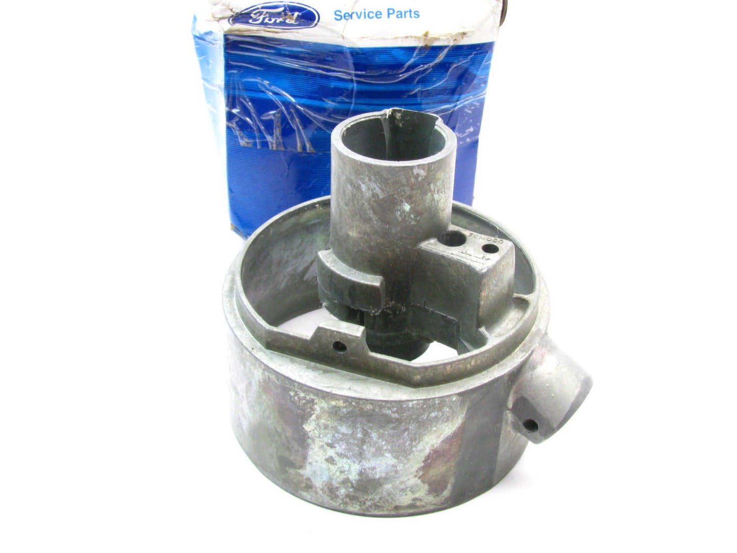 NOS - OEM Ford D4AZ-7228-C Steering Column Extension Collar Socket