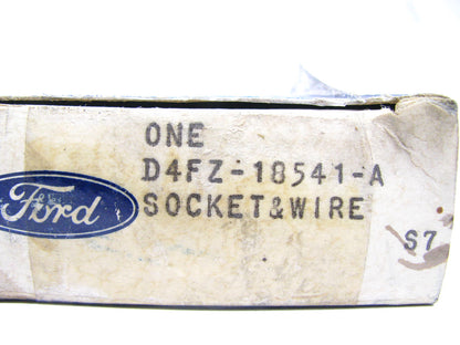 NOS - OEM Ford D4FZ-18541-A Heater Control Lamp Socket & Wire 1974-1980 Pinto