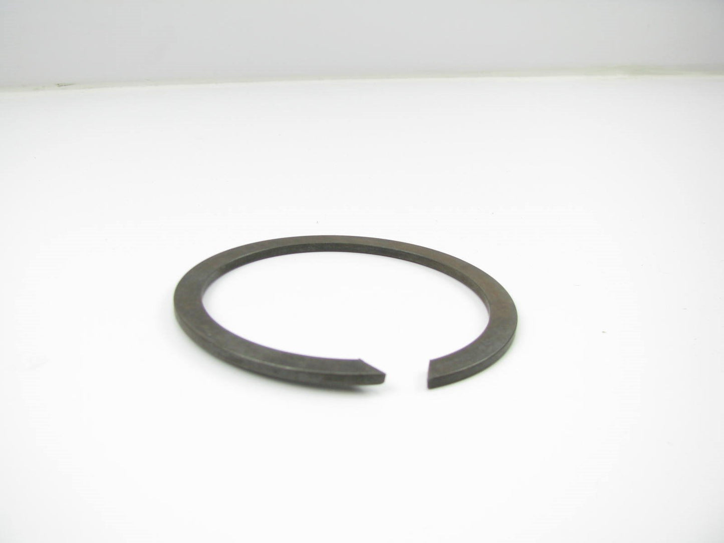 NEW - OEM Ford D4HZ-7064-E Manual Transmissions Snap Ring - Fuller 10 SPEED