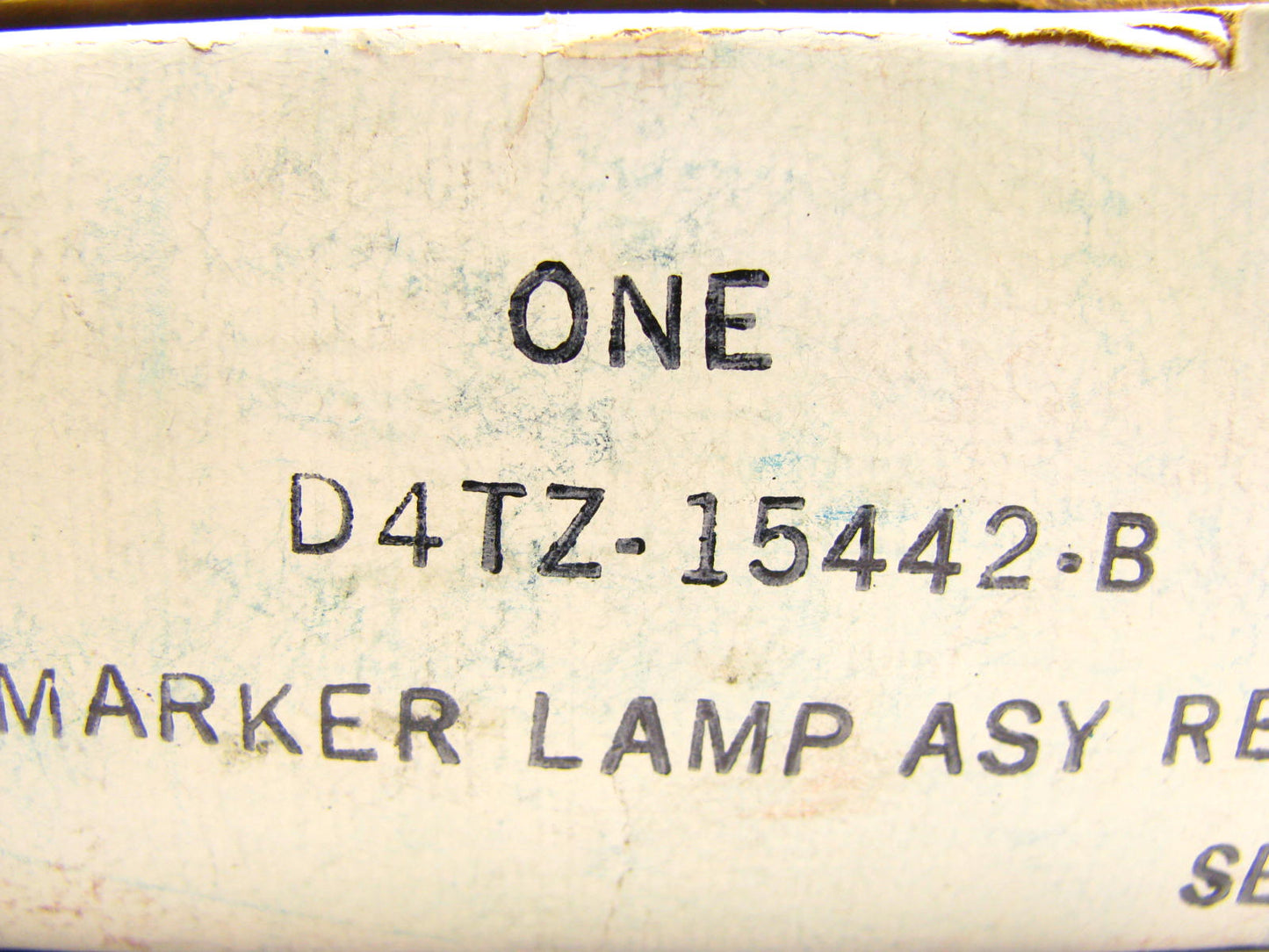 NEW - OEM Ford D4TZ-15442-B Red Marker Lamp Assembly 1974-1979 F350