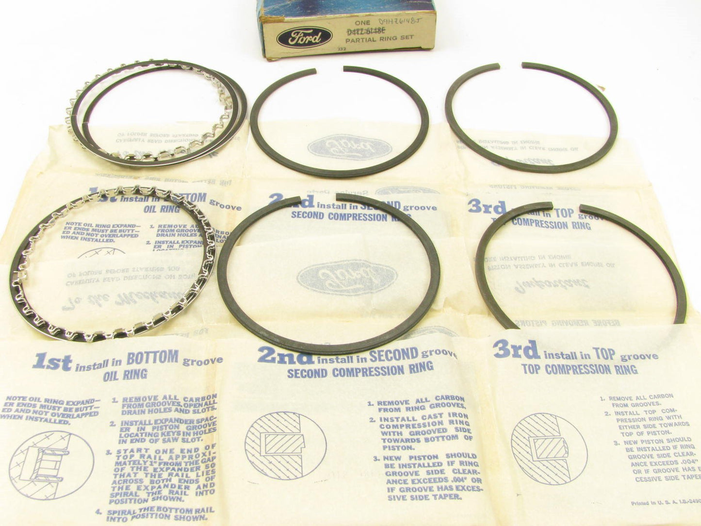 NEW - OEM Ford D4TZ-6148E Partial Piston Rings - Standard 1974-75 Ford 360-V8