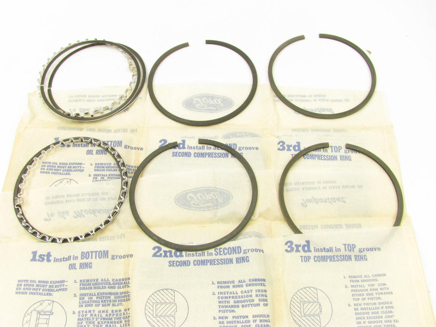 NEW - OEM Ford D4TZ-6148E Partial Piston Rings - Standard 1974-75 Ford 360-V8