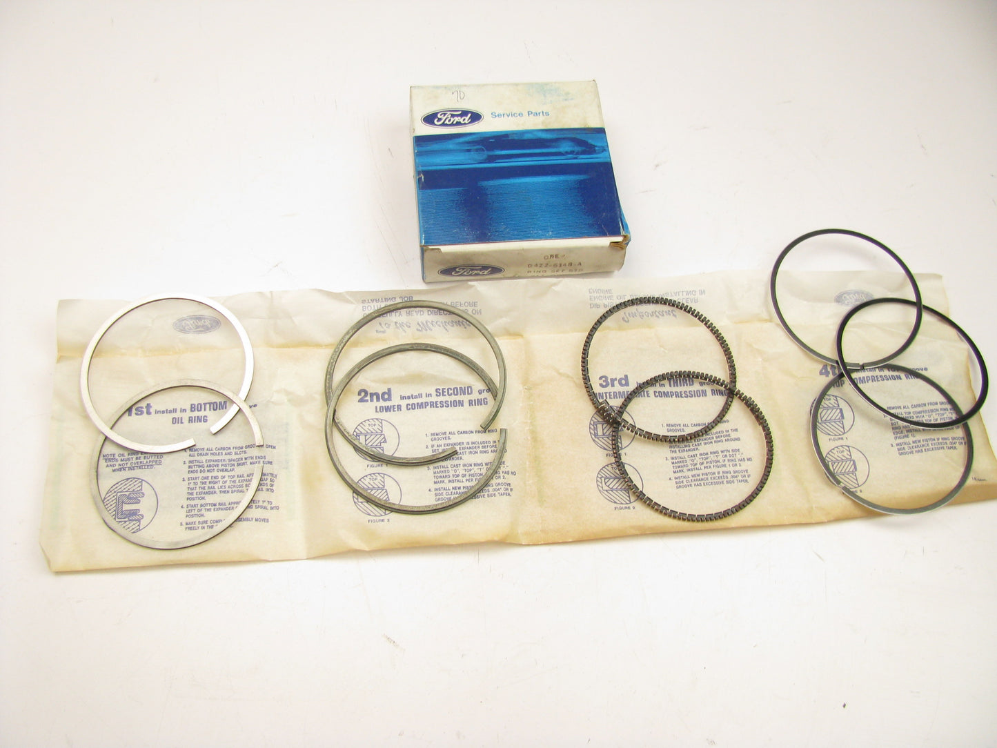 NEW - OEM Ford D4ZZ-6148-A Partial Piston Rings - Standard 1974-1985 2.8L-V6
