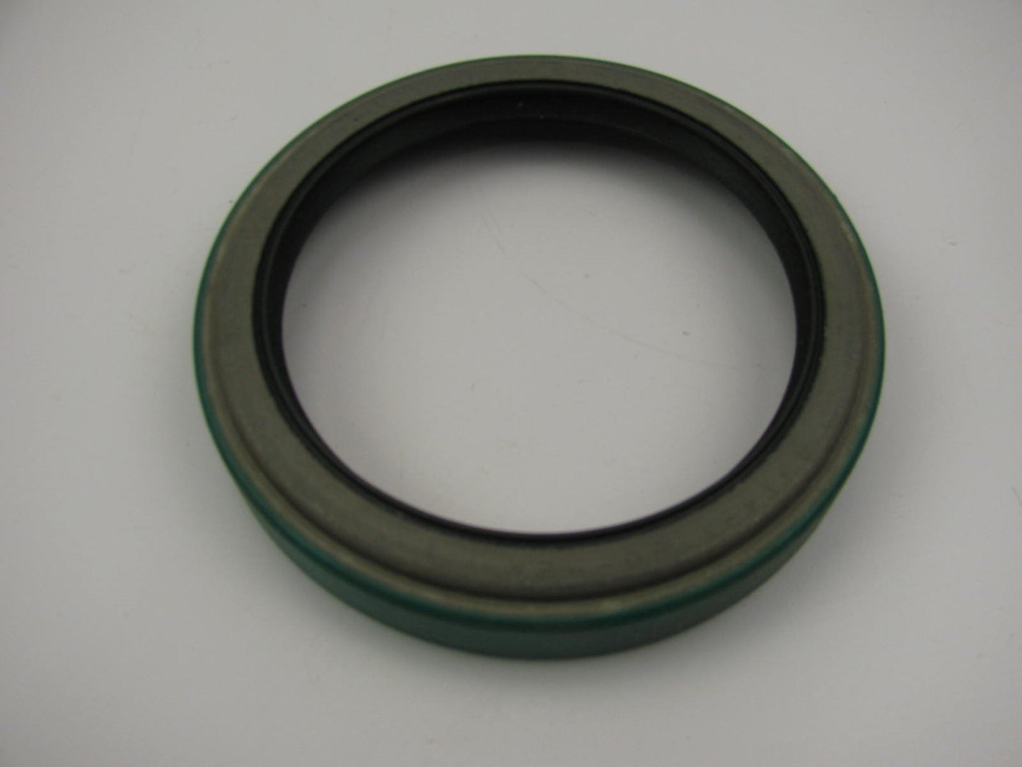 NEW OEM Ford D5HZ-1190-E Front Hub Grease Retainer Seal 1975-1979 6M 7M 9M Axle