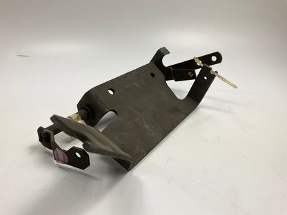 NEW OEM Ford D5HZ-9725-U Engine Mounted Accelerator Linkage 75-90 L-Series 3208