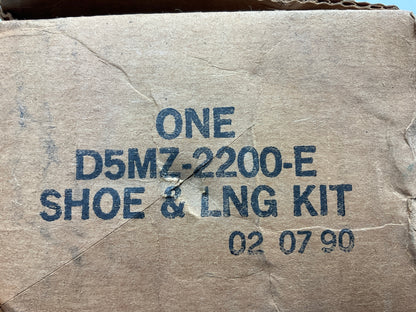 NEW - OEM Ford D5MZ-2200-E Rear Disc Brake Pads