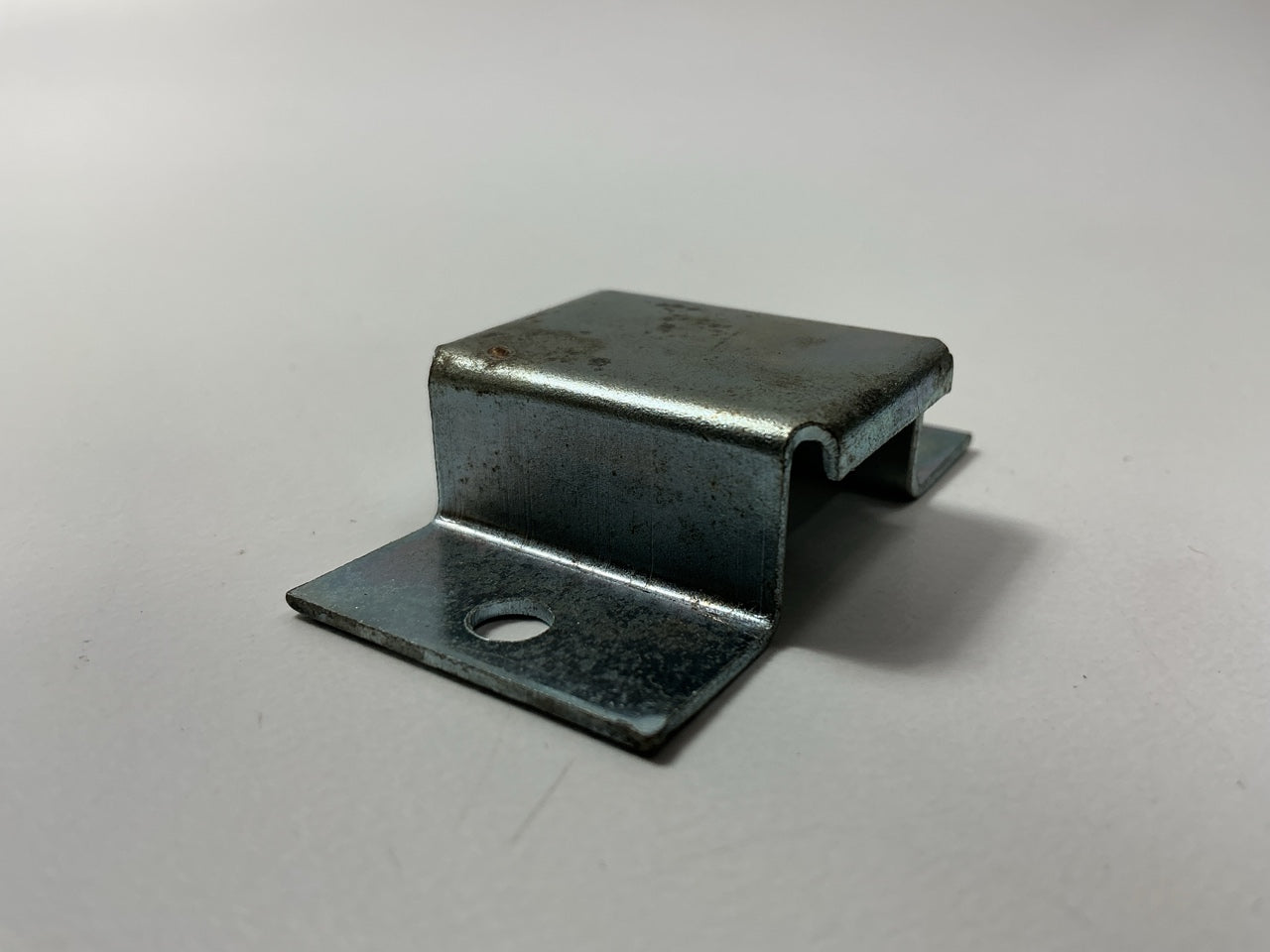 NEW - OEM Ford D5UZ-13A786-B Door Jamb Courtesy Lamp Switch Actuator