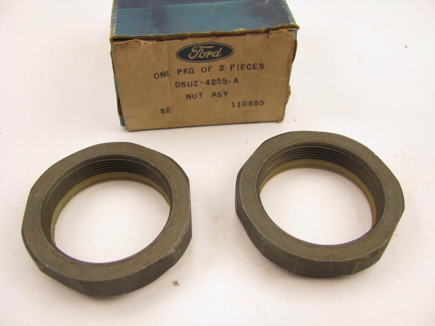 (2) NEW - OEM Ford D5UZ-4255-A Rear Inner Axle Spindle Nut