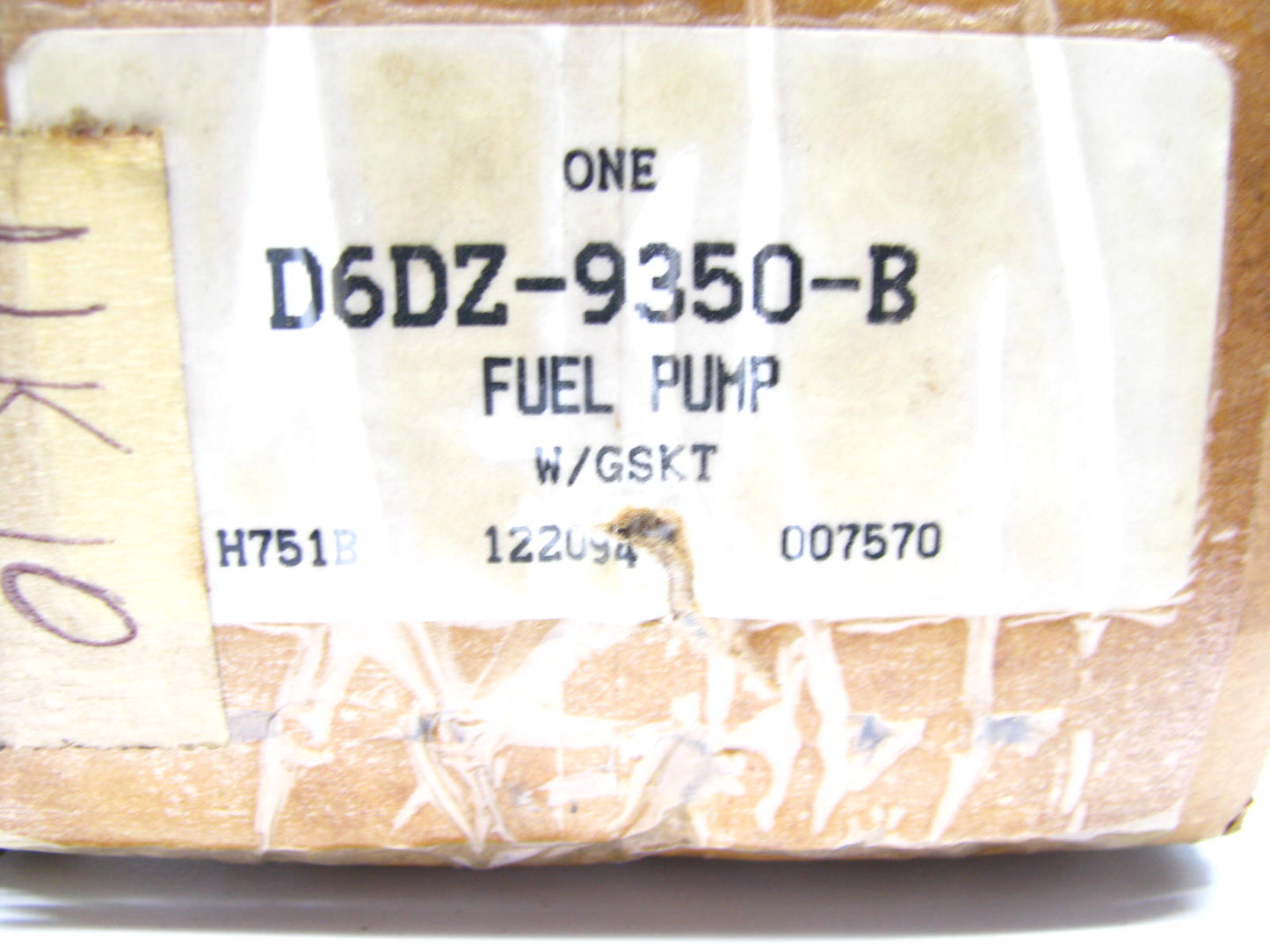 NOS - OEM Ford D6DZ-9350-B Mechanical Fuel Pump 1976-1986 Ford 200 300-L6