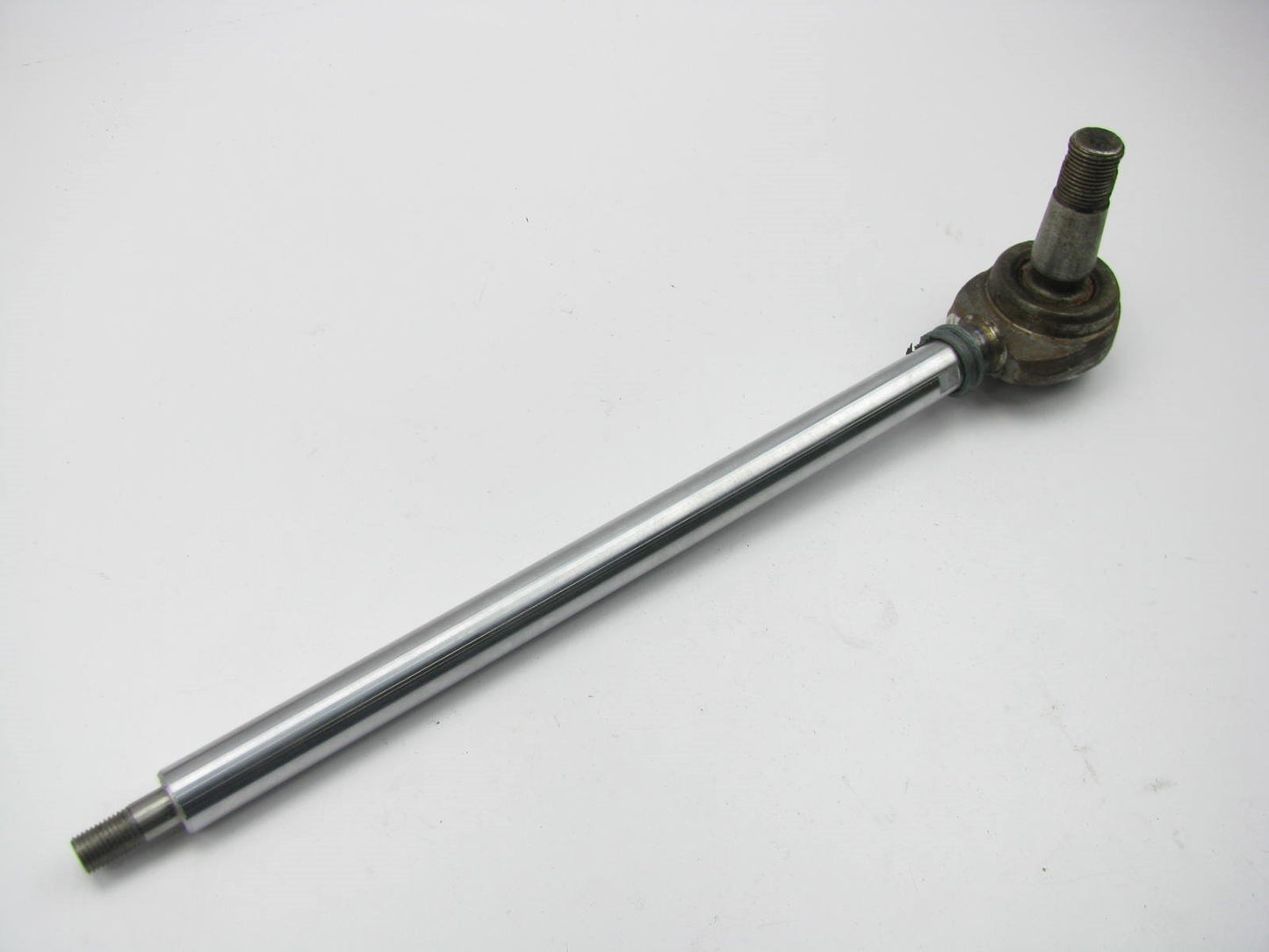 NOS - OEM Ford D6HZ-3B711-A Power Steering Cylinder Ball Stud 1976-1979 C800/900