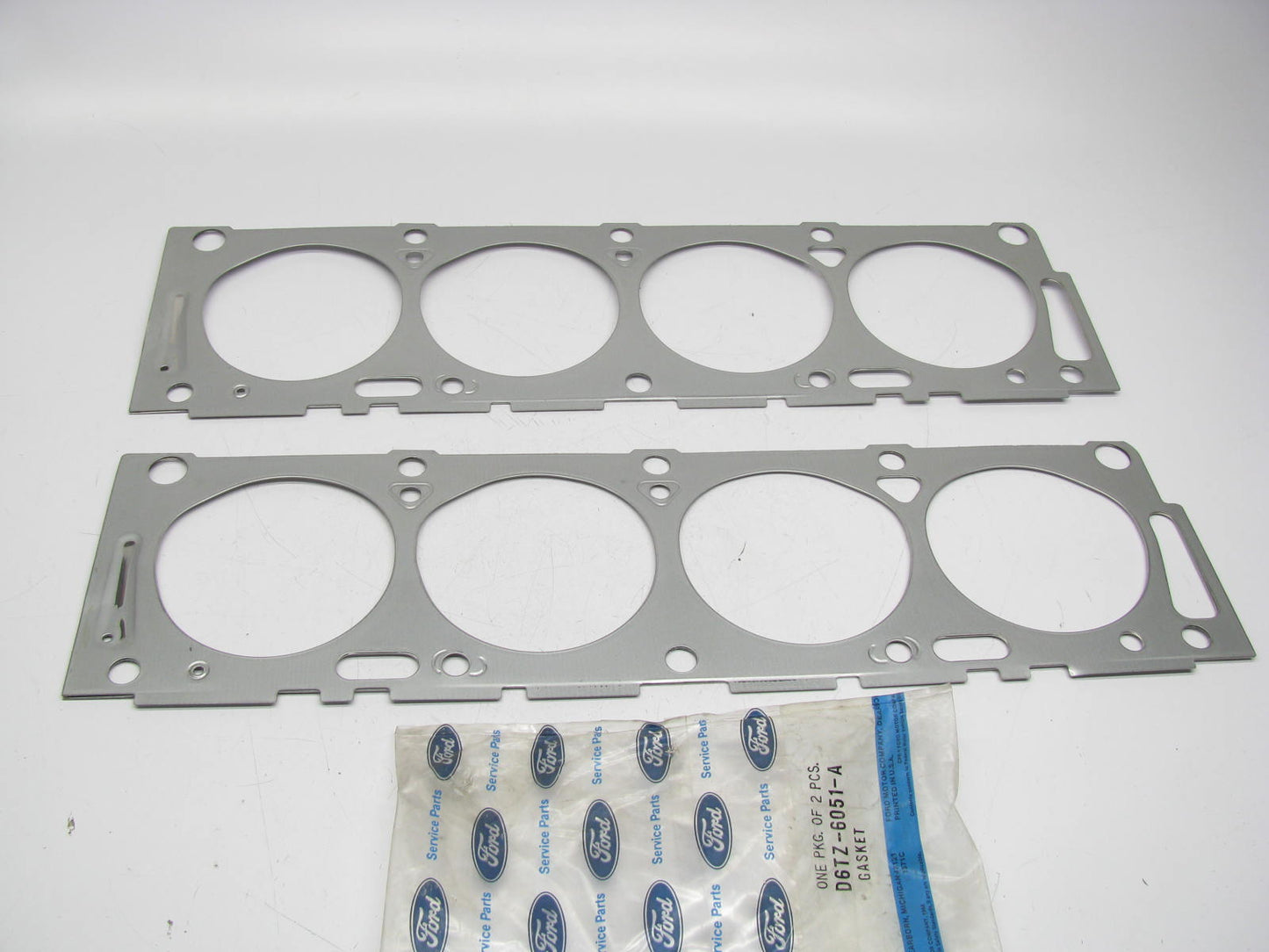 1975-1977 Ford F-500 330 5.4 V8 Truck Head Gasket Pair OEM Ford D6TZ-6051-A