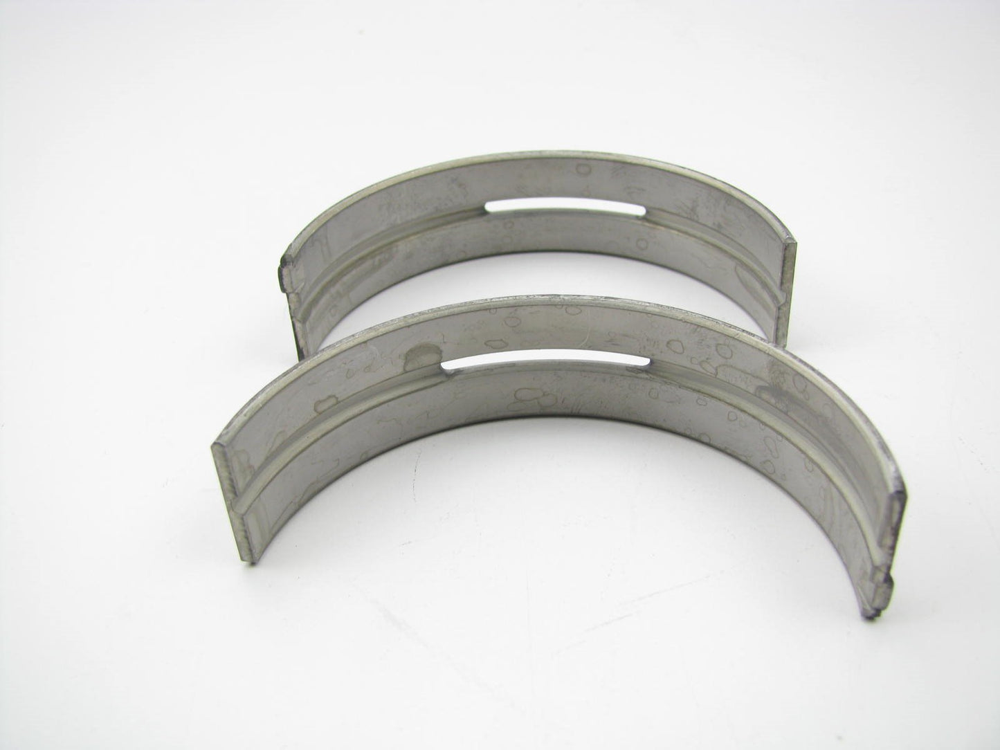 NEW OEM Ford D7AZ-6333-A Crankshaft Bearing PAIR 1973-1979 351W 351M 400 V8