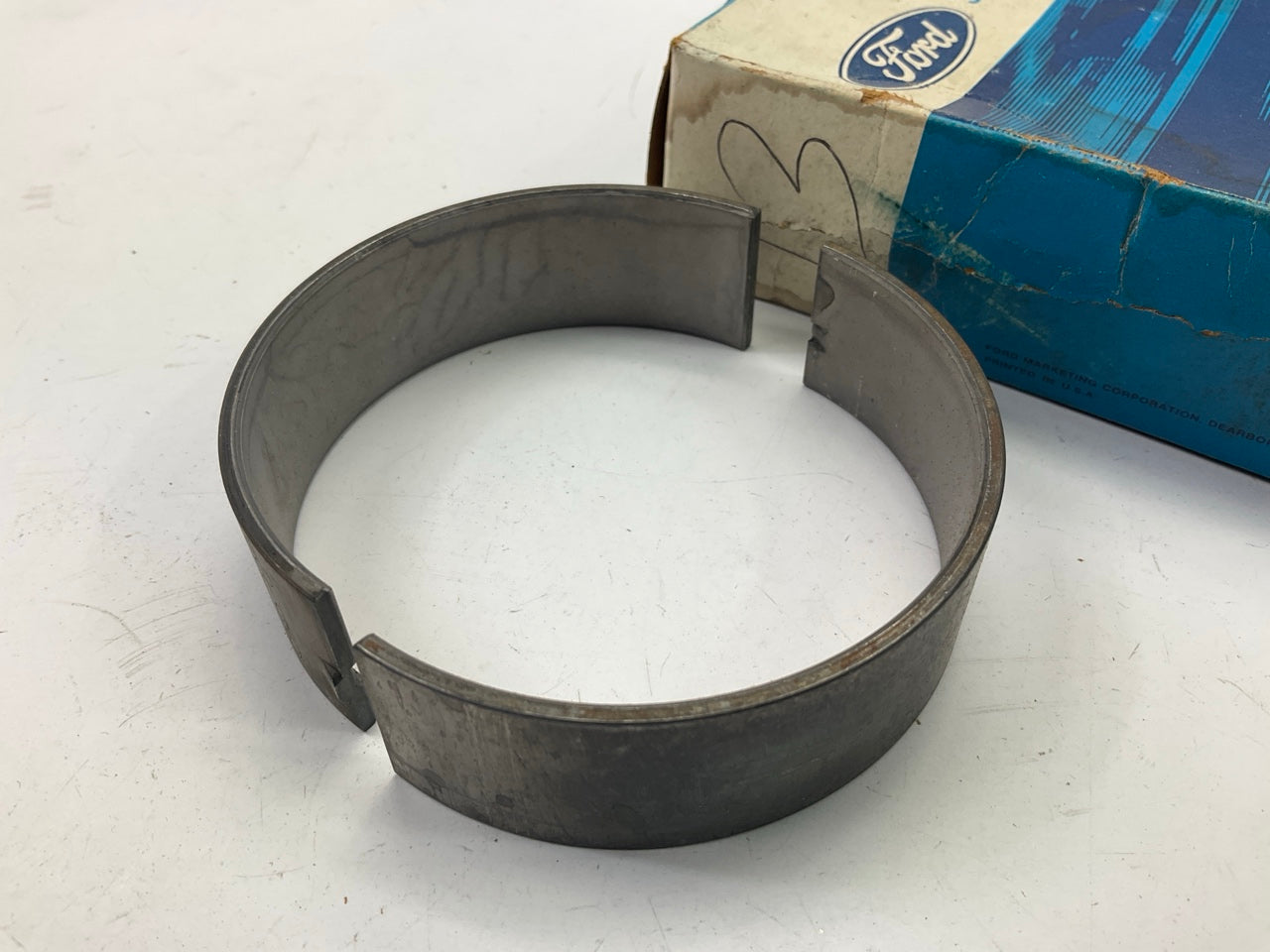 Ford D7AZ-6333-AB  0.001'', 1973-1977 429 460 Front Crankshaft Main Bearing Pair