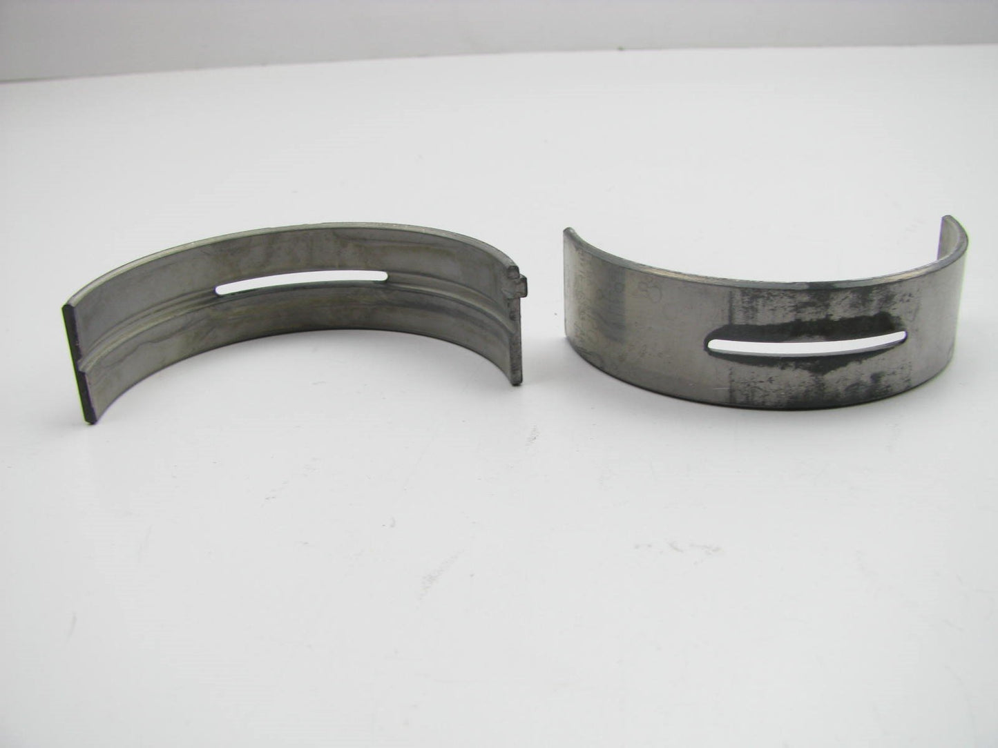 NEW - OEM Ford D7AZ-6333-N Crankshaft Bearing Set 1973 - 1978 Ford 429 460 8 Cyl