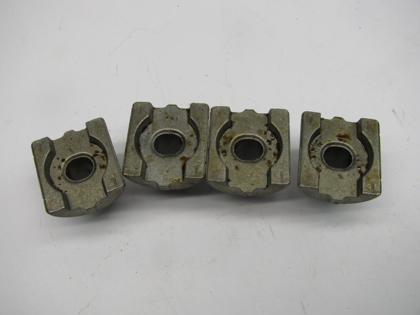 (4) NEW - OEM Ford D7AZ-6A528-A Engine Rocker Arm Pivot